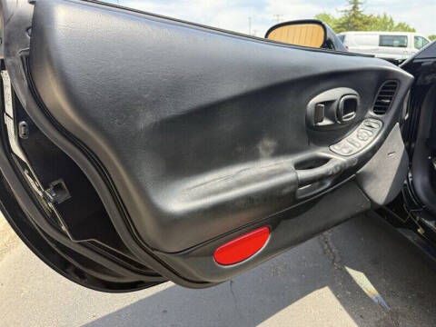 2004 Chevrolet Corvette