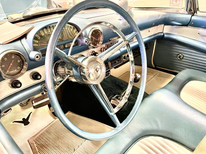 1956 Ford Thunderbird