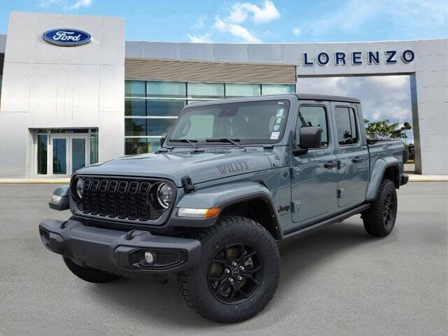 Gray 2024 Jeep Gladiator Willys 4x4 Willys 4dr Crew Cab 5.0 ft. SB 1