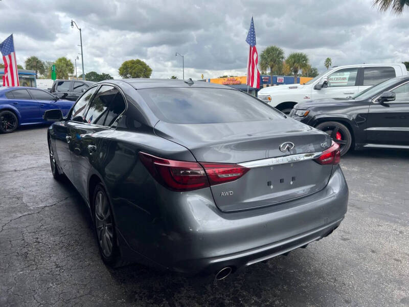 2022 Infiniti Q50 Luxe
