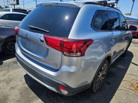 2016 Mitsubishi Outlander SEL