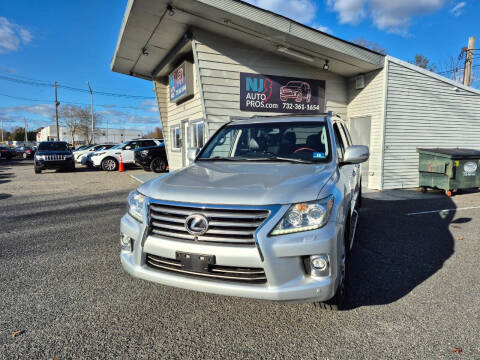2014 Lexus LX 570