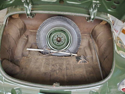 1949 Packard Deluxe 8