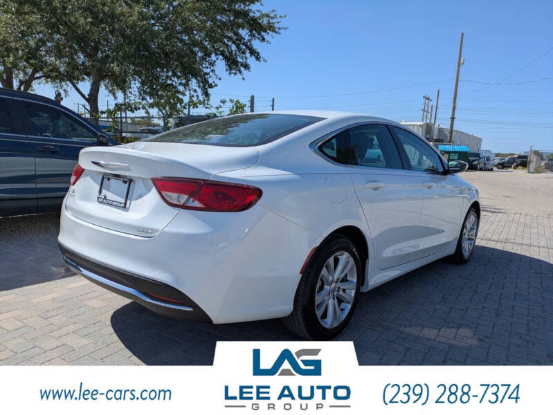 2016 Chrysler 200 Limited