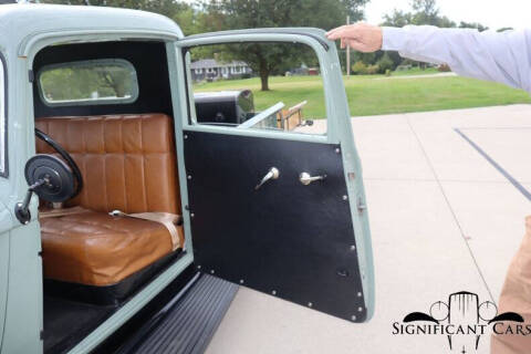 1933 Plymouth Model PC