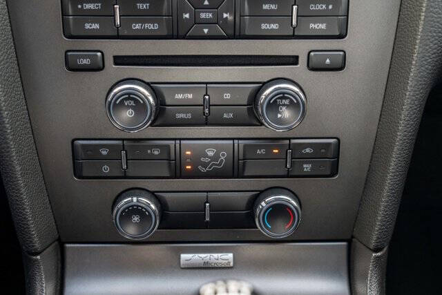 2013 Ford Mustang 21