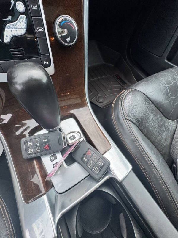 2012 Volvo XC60 T6 R-Design Premier Plus