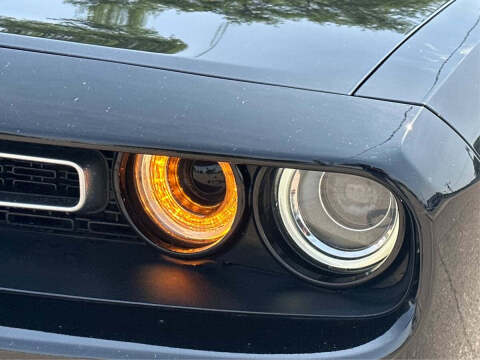 2020 Dodge Challenger SXT