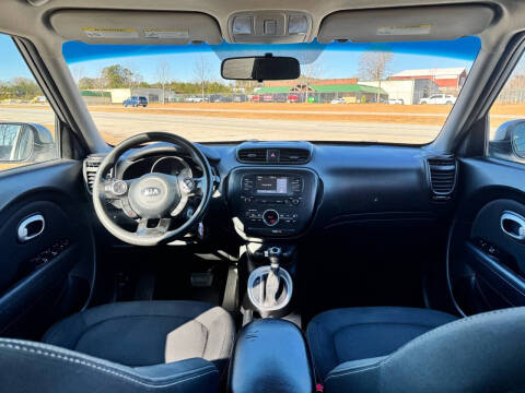2017 Kia Soul +
