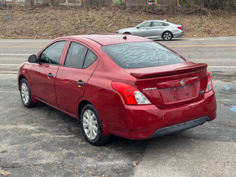 2015 Nissan Versa 1.6 S