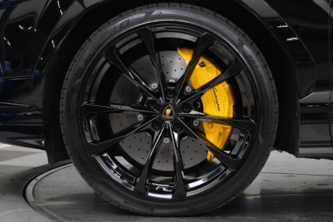 2023 Lamborghini Urus S