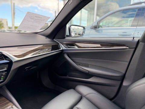 2020 BMW 5 Series 530i