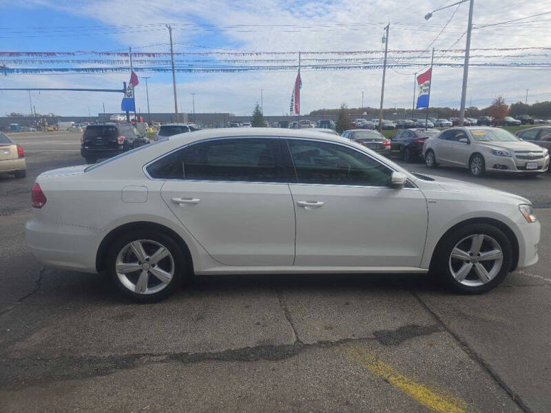 2014 Volkswagen Passat 1.8T S PZEV
