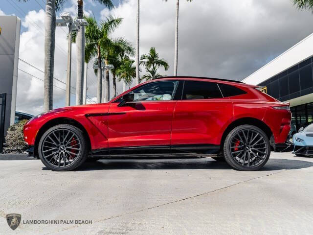 2023 Aston Martin DBX 707