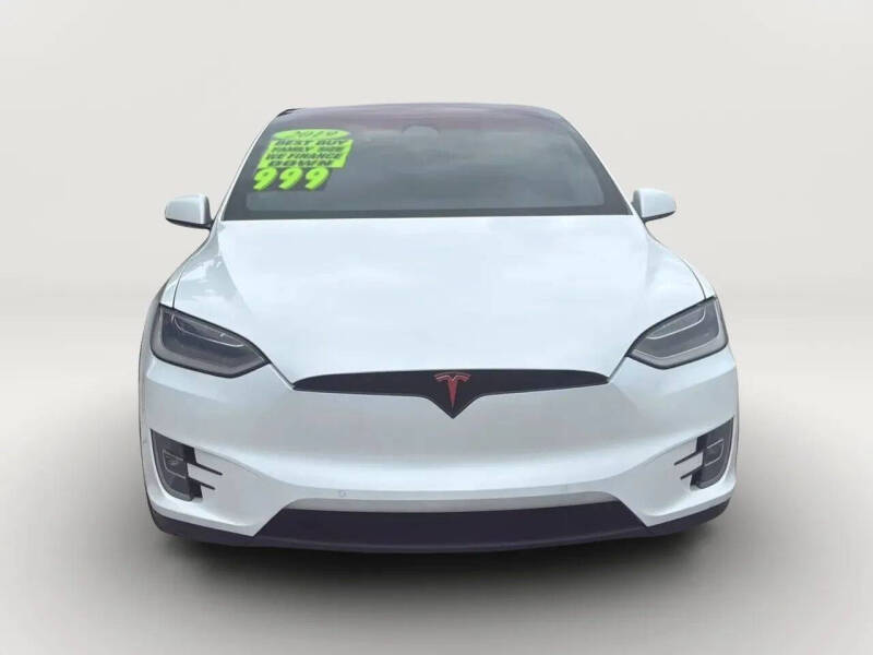 2019 Tesla Model X Standard Range
