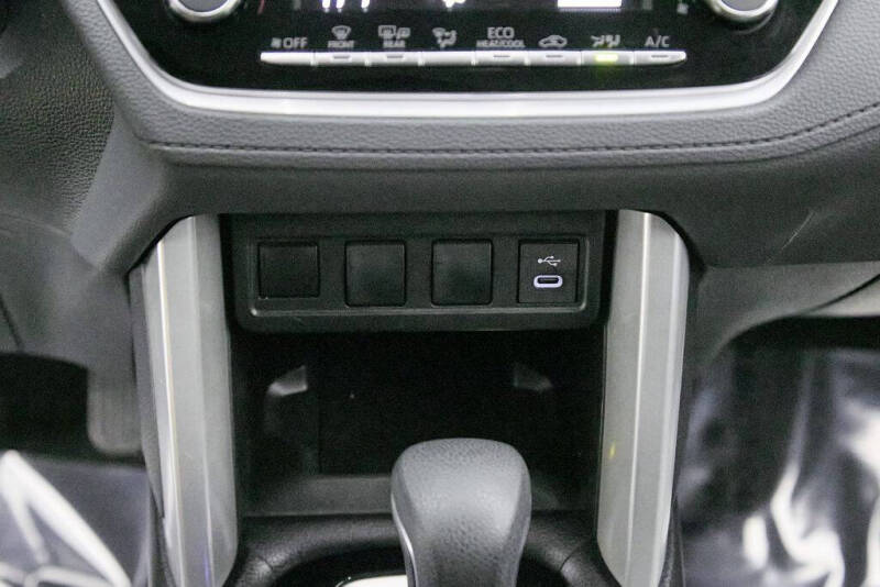 2025 Toyota Corolla Cross LE