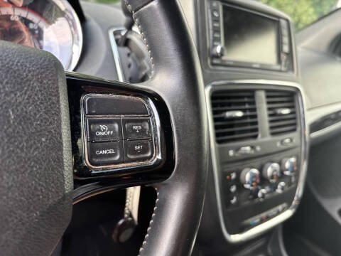 2016 Dodge Grand Caravan SXT Plus