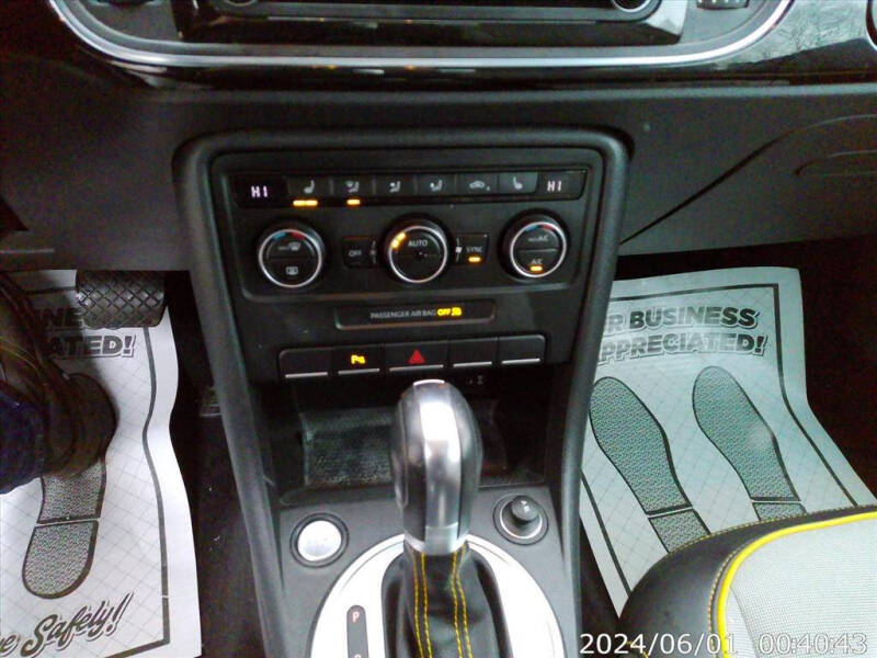 2016 Volkswagen Beetle 1.8T Dune PZEV