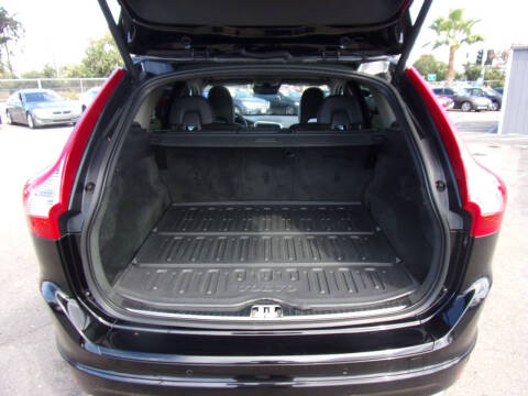 2015 Volvo XC60 T5 Drive-E Platinum