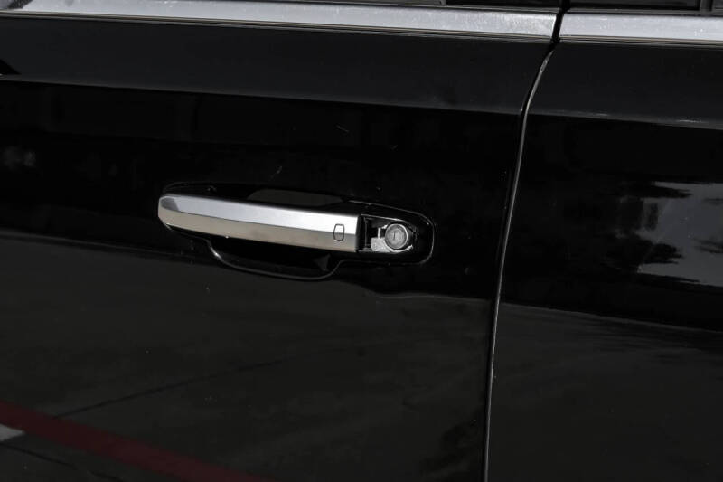 2016 Cadillac Escalade ESV Luxury Collection