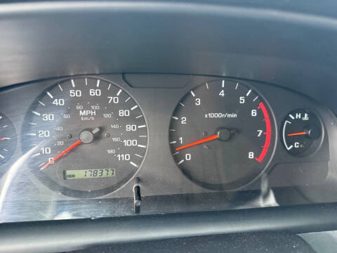 2001 Nissan Frontier XE