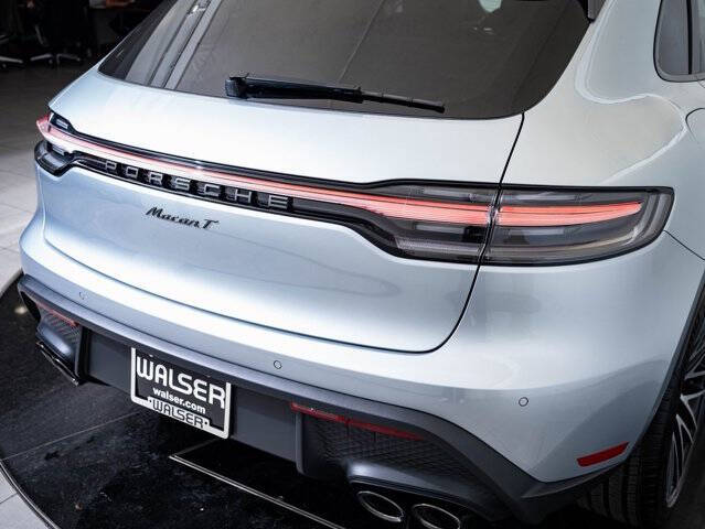 2026 Porsche Macan T