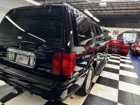 2002 Lincoln Navigator