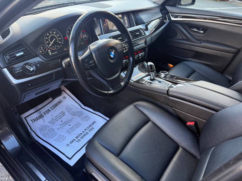 2015 BMW 5 Series 528i
