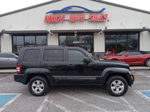 2012 Jeep Liberty for sale at DOUG'S AUTO SALES INC in Pleasant View TN