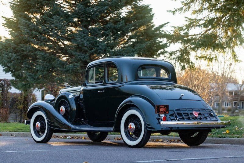 1933 Pontiac Coupe