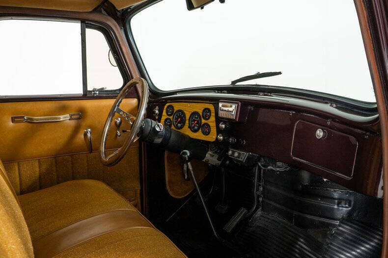 1954 International R100