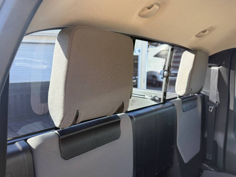 2017 Toyota Tacoma SR