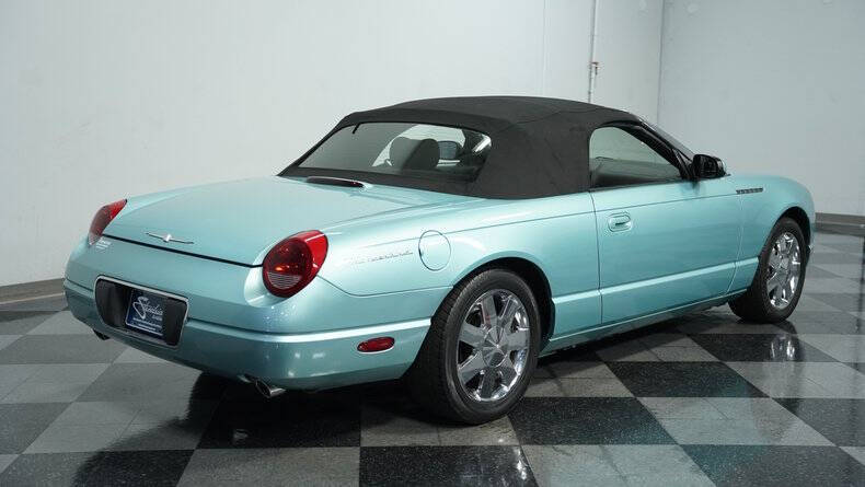 2002 Ford Thunderbird Deluxe