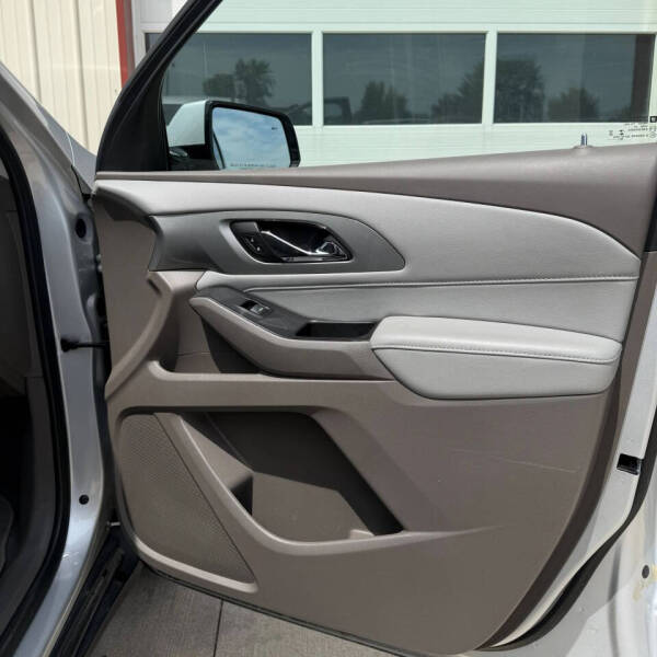 2020 Chevrolet Traverse LT Leather
