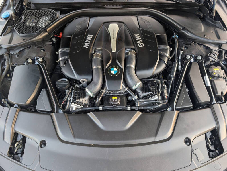 2016 BMW 7 Series 750i xDrive