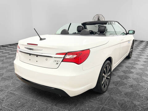 2014 Chrysler 200 S