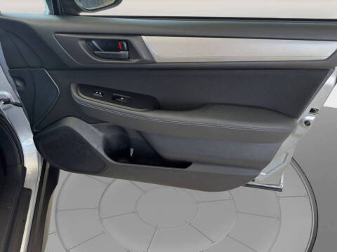 2019 Subaru Outback 2.5i