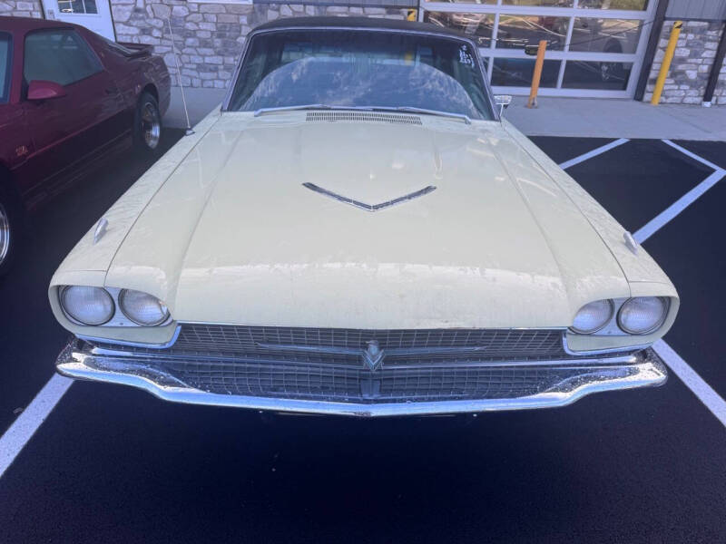 1966 Ford Thunderbird