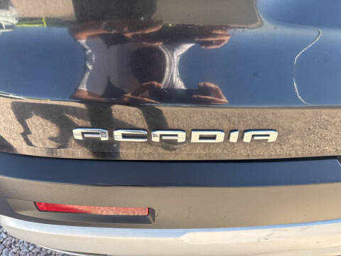 2023 GMC Acadia SLT