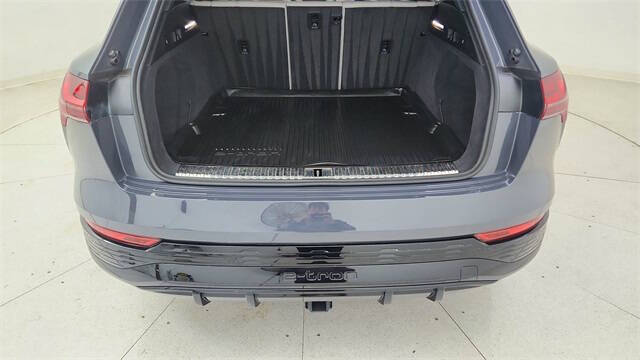 2024 Audi Q8 e-tron quattro Prestige