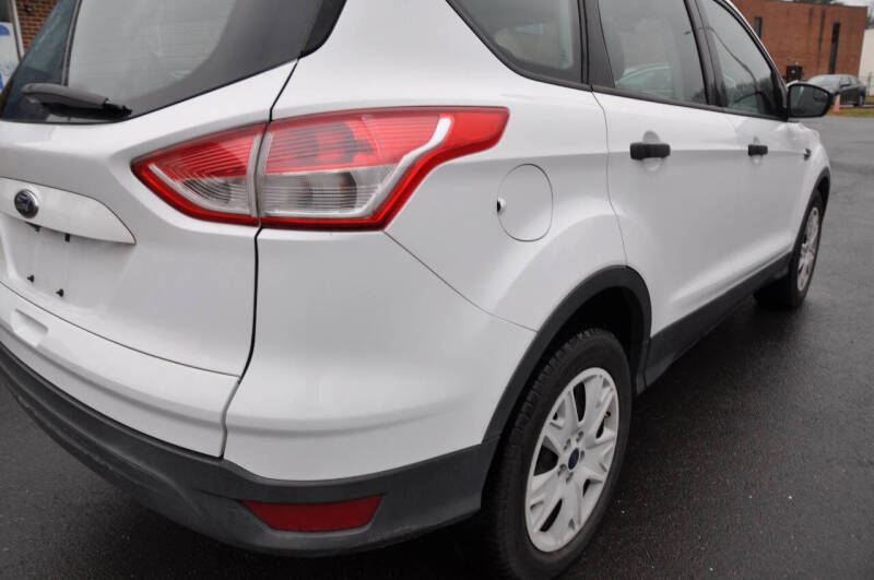 2016 Ford Escape S