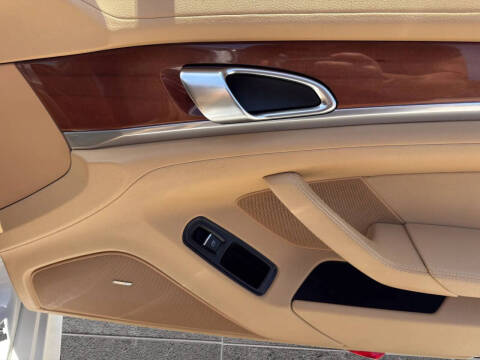 2011 Porsche Panamera