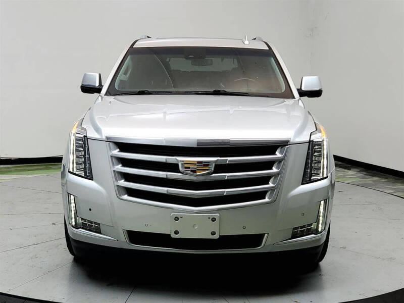 2019 Cadillac Escalade Luxury