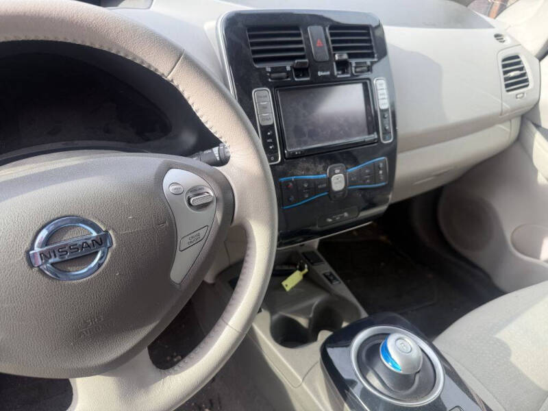2012 Nissan LEAF SV