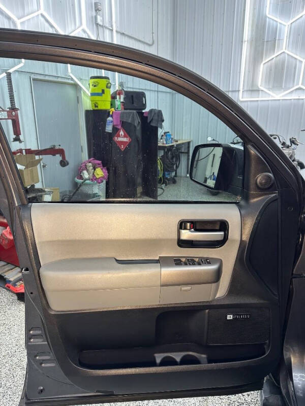 2014 Toyota Sequoia Limited