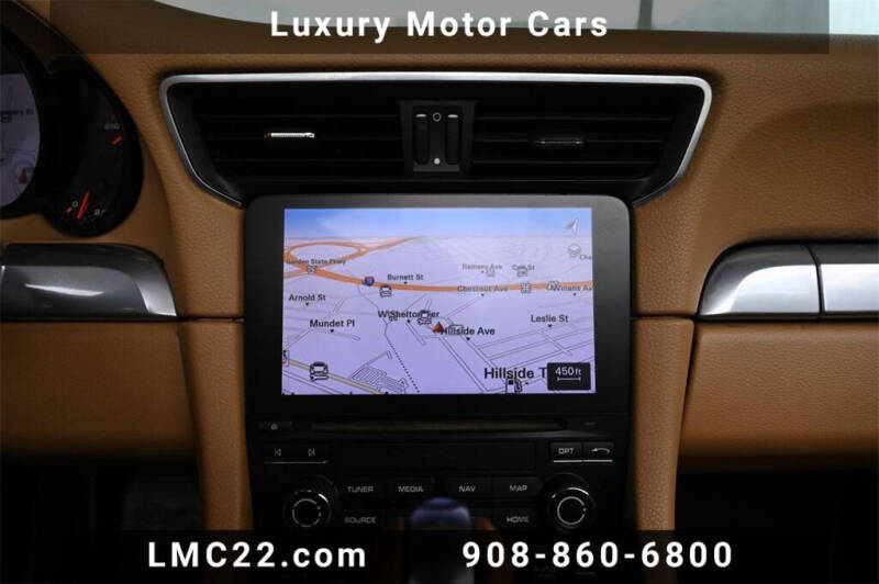 2017 Porsche 911 Carrera