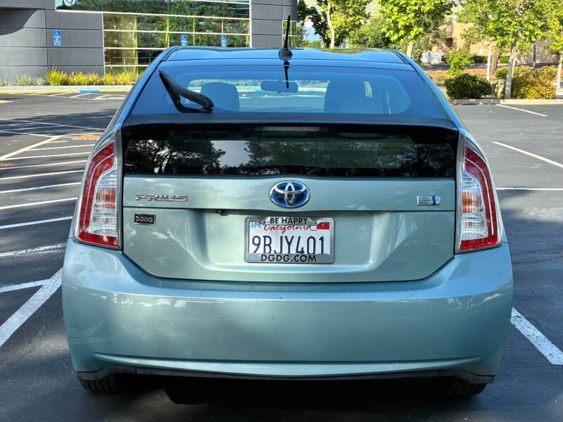 2013 Toyota Prius Three