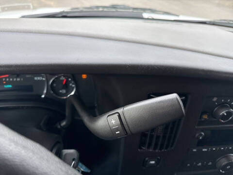 2024 Chevrolet Express 2500