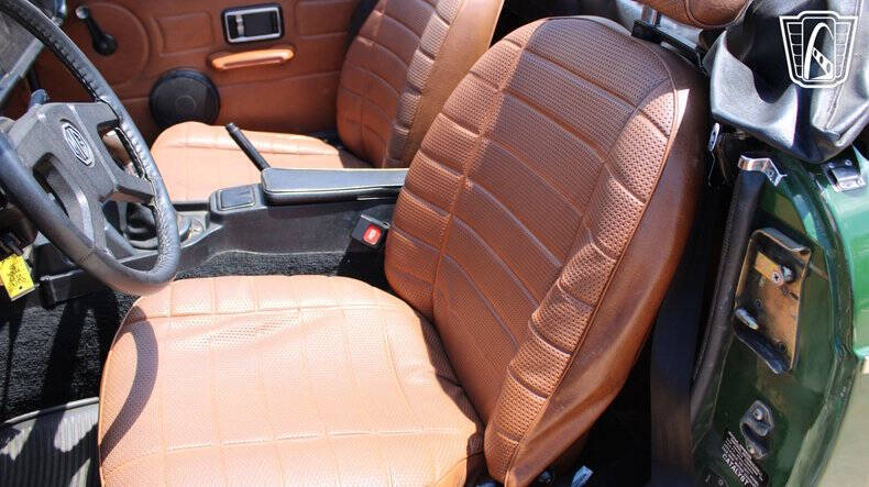 1977 MG B