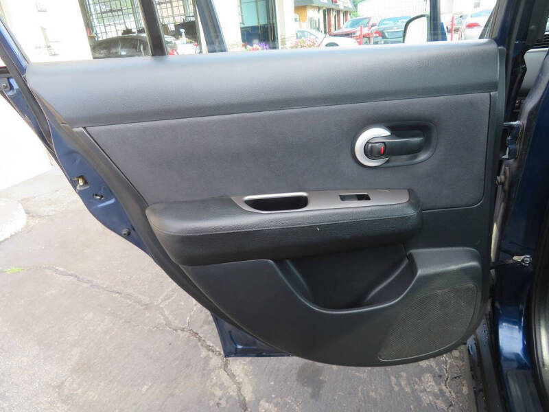 2008 Nissan Versa 1.8 S